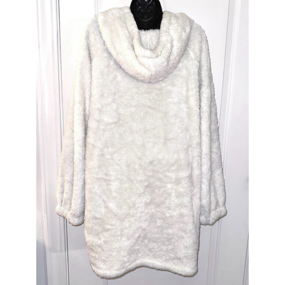 Zenana Outfitters white/cream soft fleece pullover - Picture 5 of 5